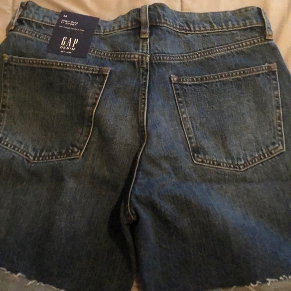 High rise shorts - Picture 3 of 3